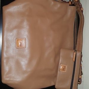 Tan Dooney & Bourke Shoulder Bag (Matching Wallet)